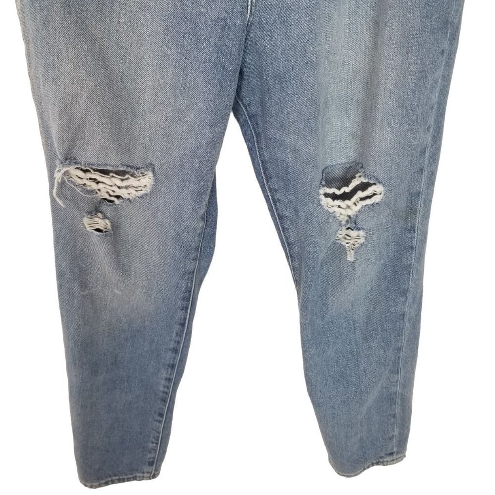 Madewell Womens 26 Blue Medium Wash Denim Distressed High Rise Mom Jeans Pockets - Picture 3 of 9